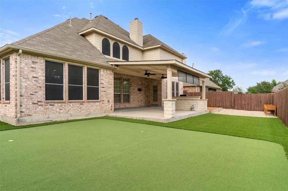 5912 Crestberry Lane Sachse, TX 75048