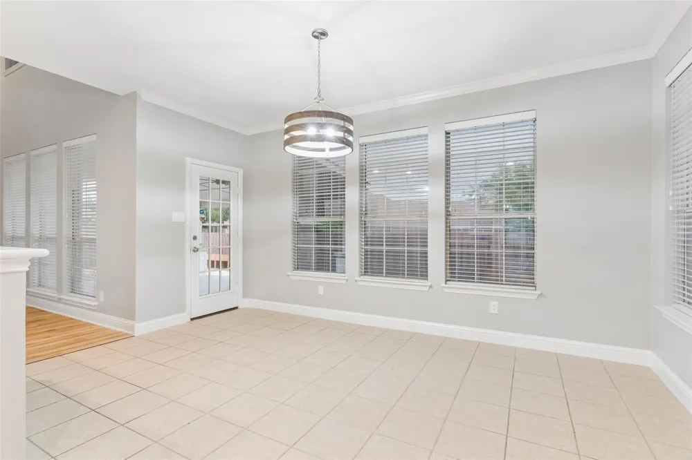 5912 Crestberry Lane Sachse, TX 75048