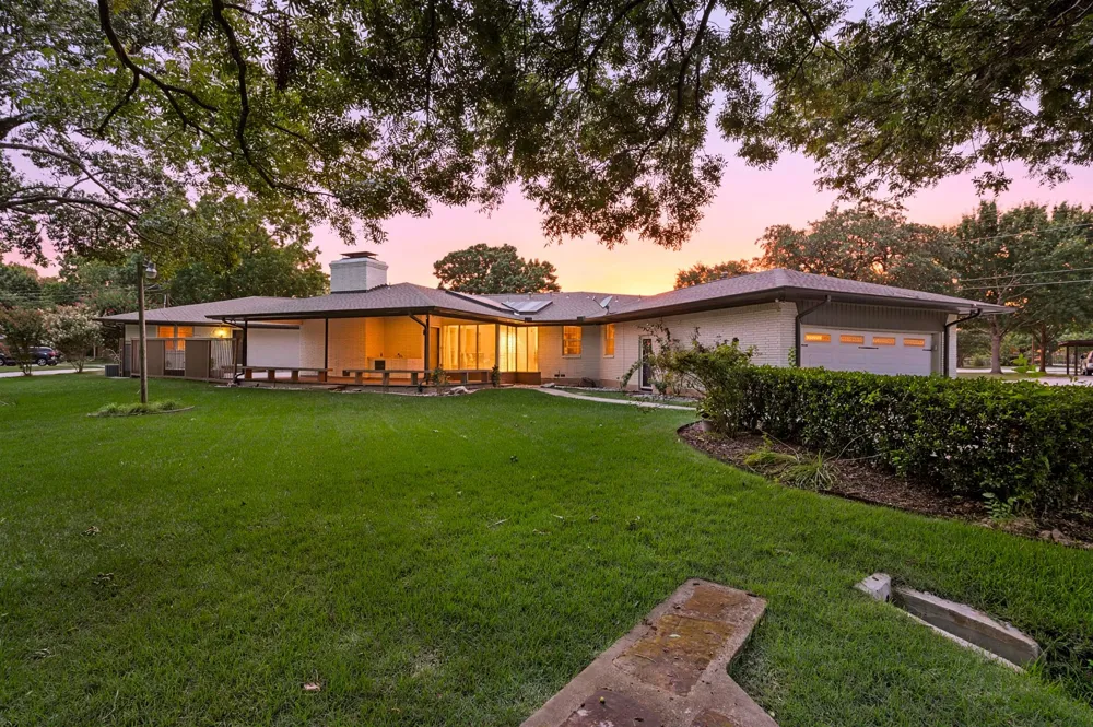 416 Brook Lane McKinney, TX 75069