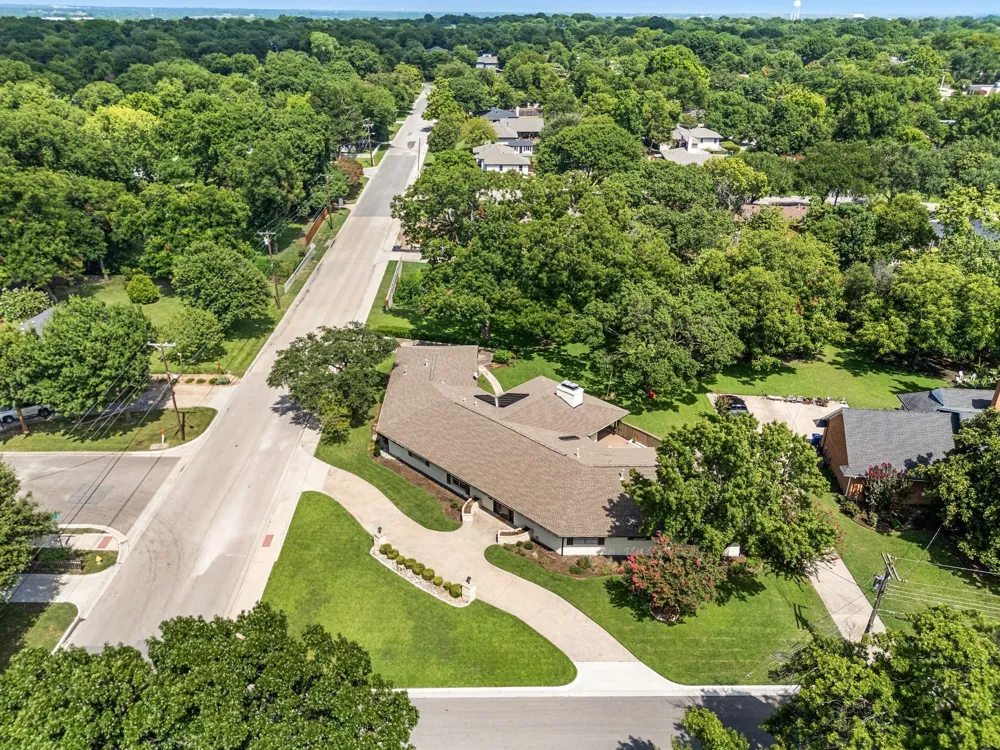 416 Brook Lane McKinney, TX 75069