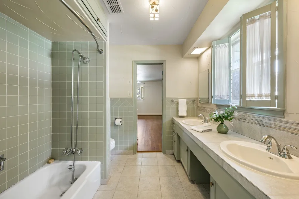416 Brook Lane McKinney, TX 75069