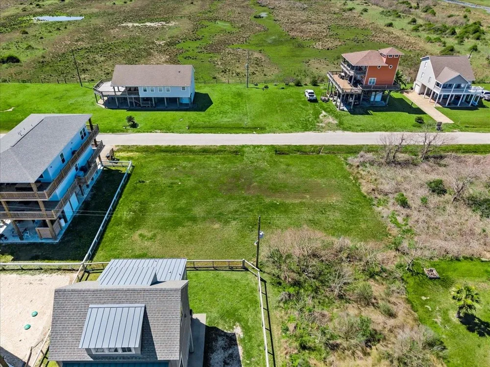 938 Melody Lane Crystal Beach, TX 77650