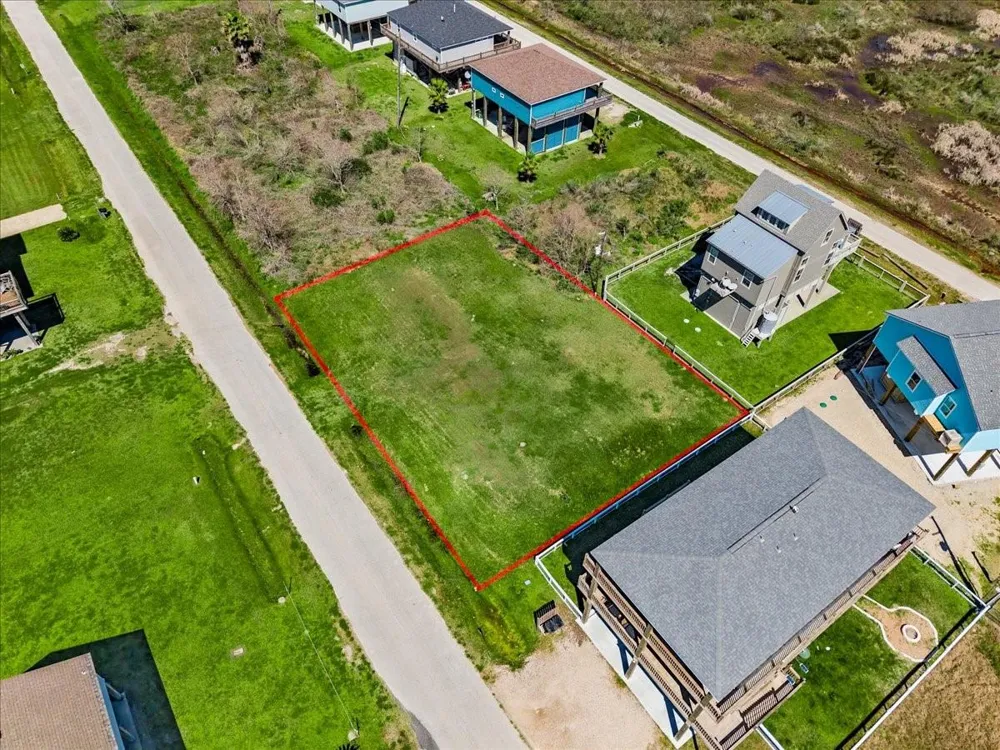 938 Melody Lane Crystal Beach, TX 77650