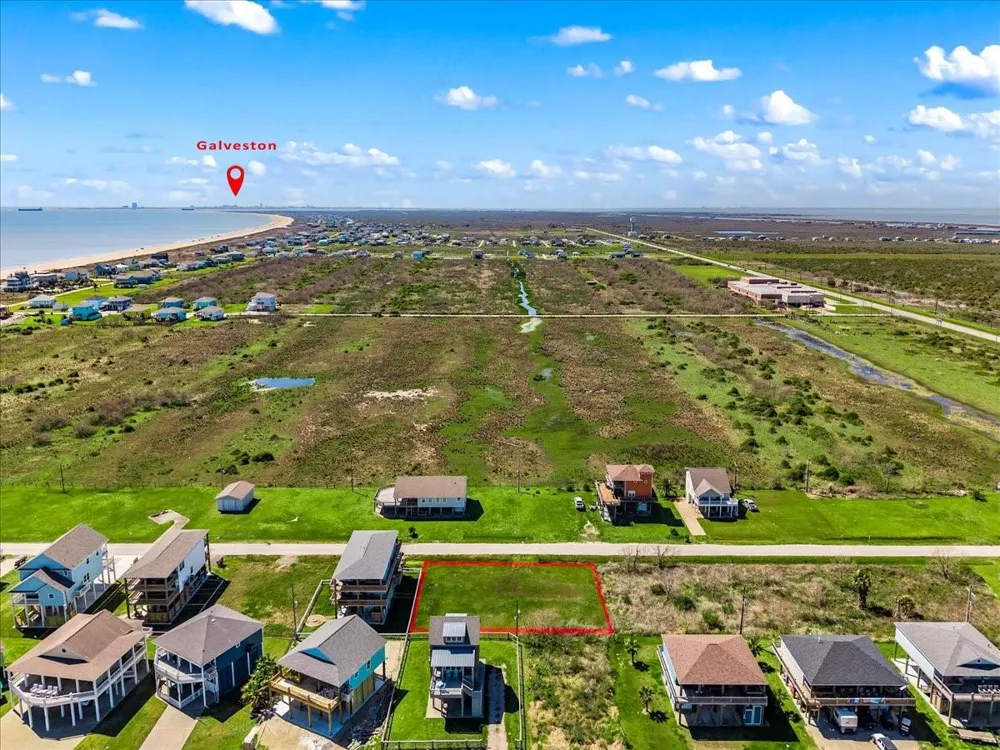 938 Melody Lane Crystal Beach, TX 77650