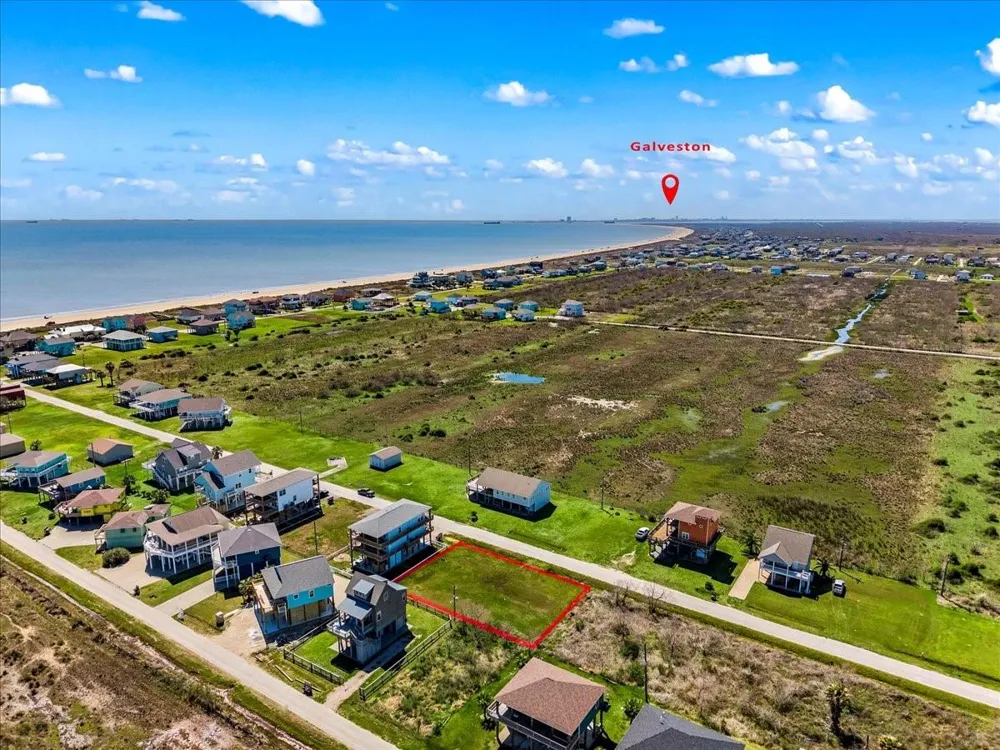 938 Melody Lane Crystal Beach, TX 77650