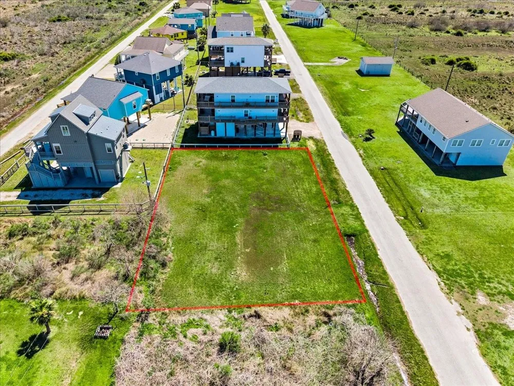 938 Melody Lane Crystal Beach, TX 77650
