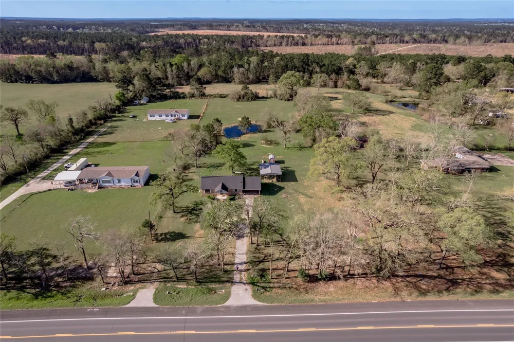 2155 W Us Highway 287 Groveton, TX 75845