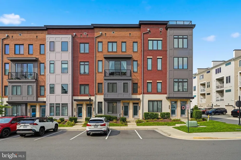 43185 MONGOLD SQUARE Ashburn, VA 20148