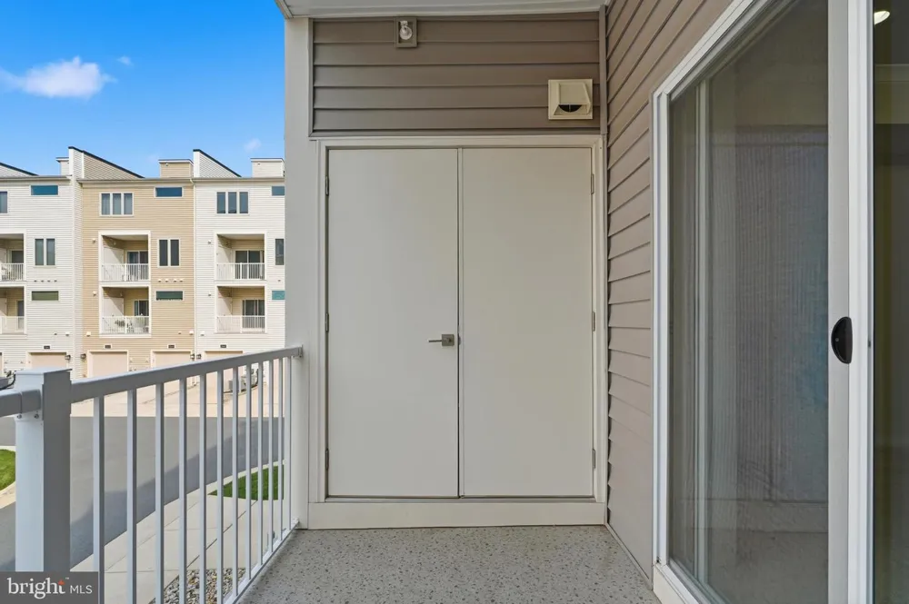 43185 MONGOLD SQUARE Ashburn, VA 20148