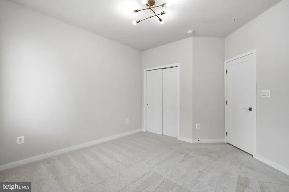 43185 MONGOLD SQUARE Ashburn, VA 20148