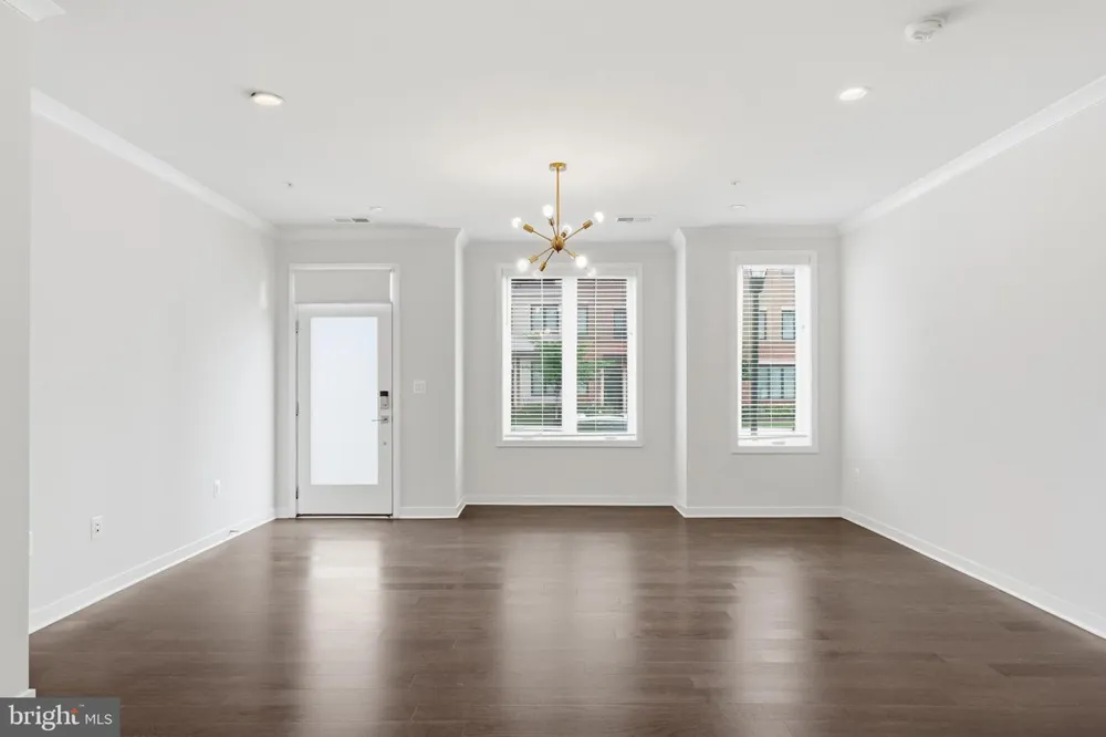 43185 MONGOLD SQUARE Ashburn, VA 20148