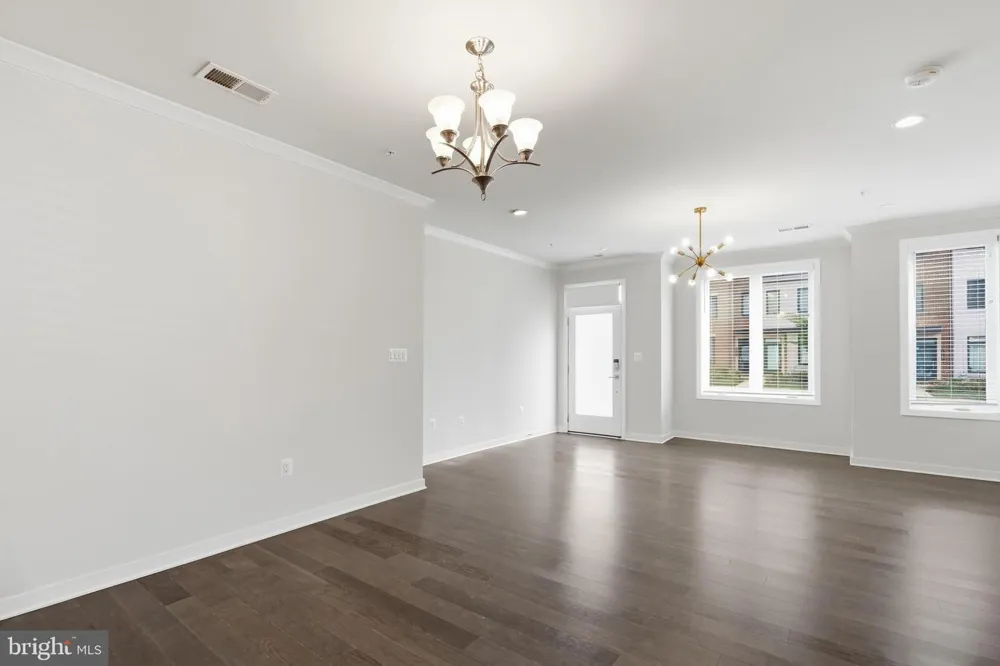 43185 MONGOLD SQUARE Ashburn, VA 20148