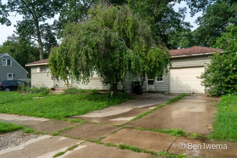 4623 Grantwood Avenue SE