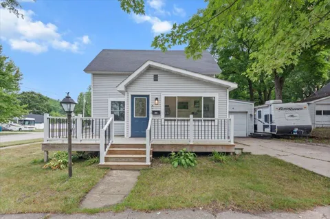 303 E Dayton Street