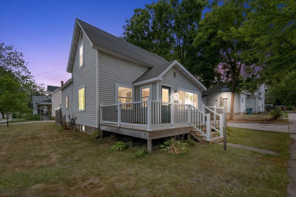 303 E Dayton Street Fremont, MI 49412