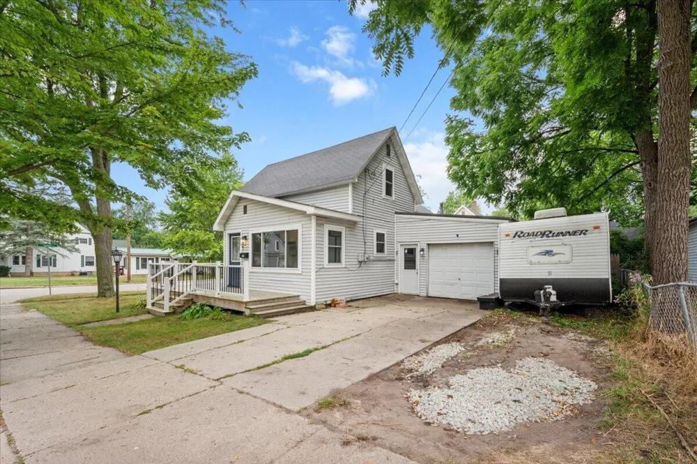 303 E Dayton Street Fremont, MI 49412