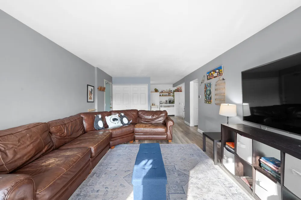 2140 Pauline Boulevard #205 Ann Arbor, MI 48103