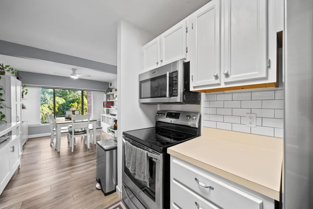 2140 Pauline Boulevard #205 Ann Arbor, MI 48103