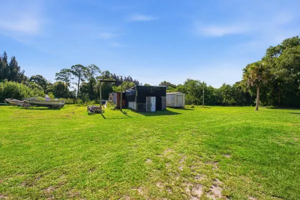 8698 63RD AVENUE Vero Beach, FL 32967