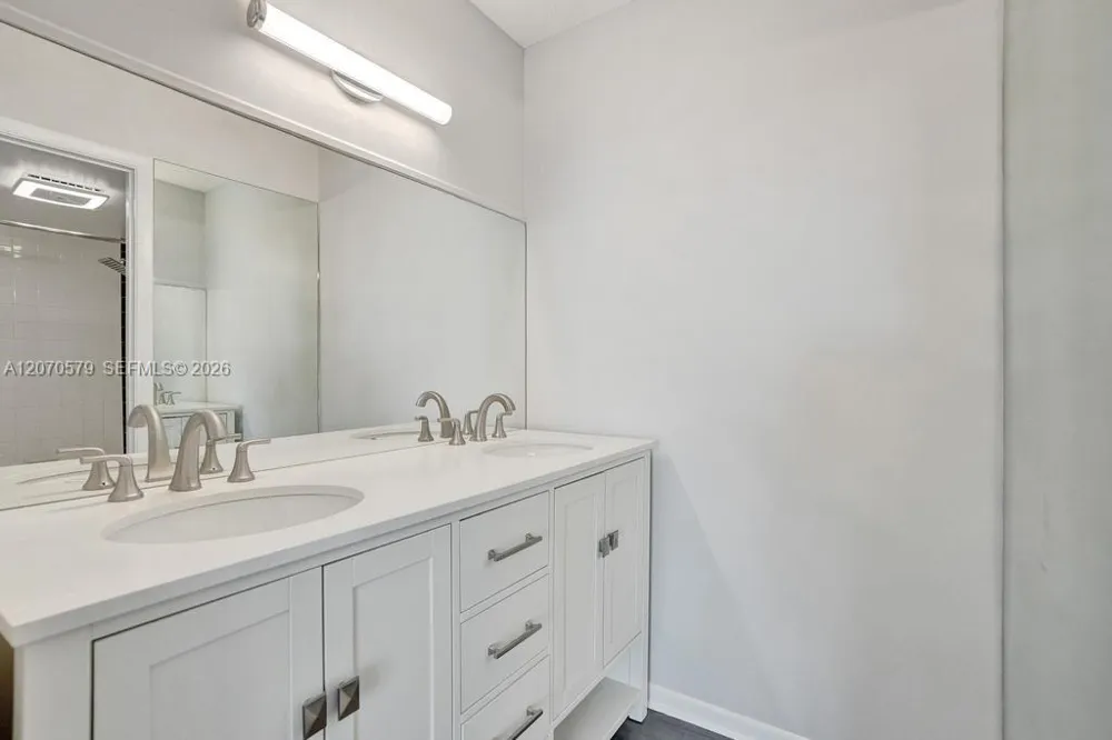 1101 River Reach Dr #511 Fort Lauderdale, FL 33315