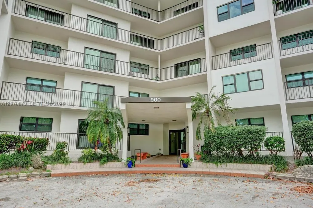 1101 River Reach Dr #511 Fort Lauderdale, FL 33315
