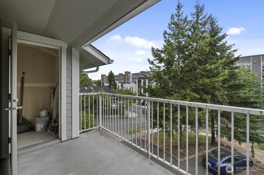 1810 S Charles Street #302 Seattle, WA 98144