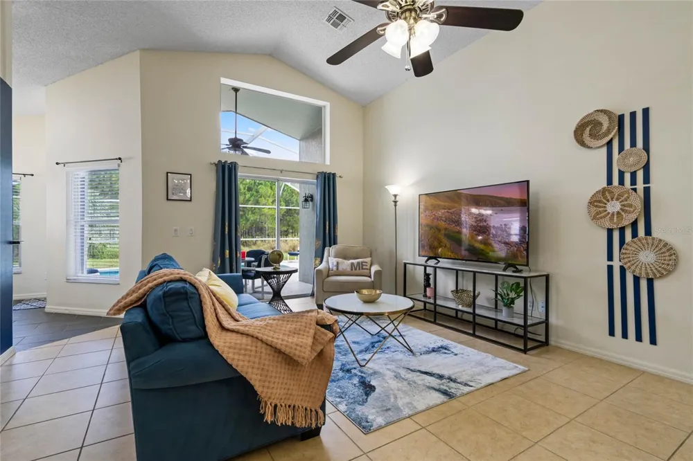 2631 AUTUMN CREEK CIRCLE Kissimmee, FL 34747