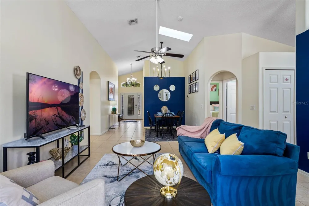 2631 AUTUMN CREEK CIRCLE Kissimmee, FL 34747