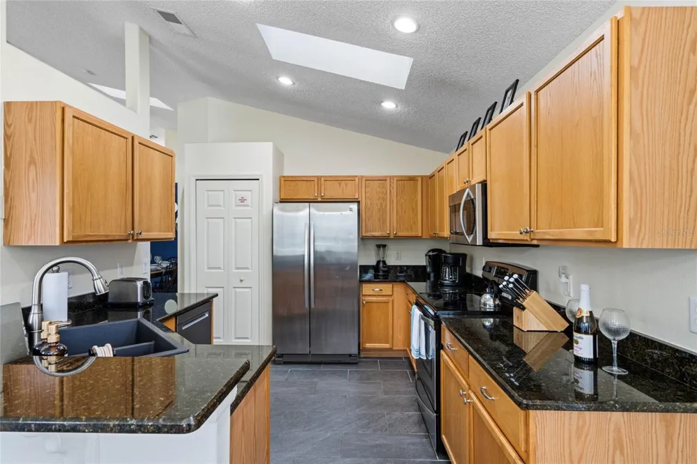 2631 AUTUMN CREEK CIRCLE Kissimmee, FL 34747