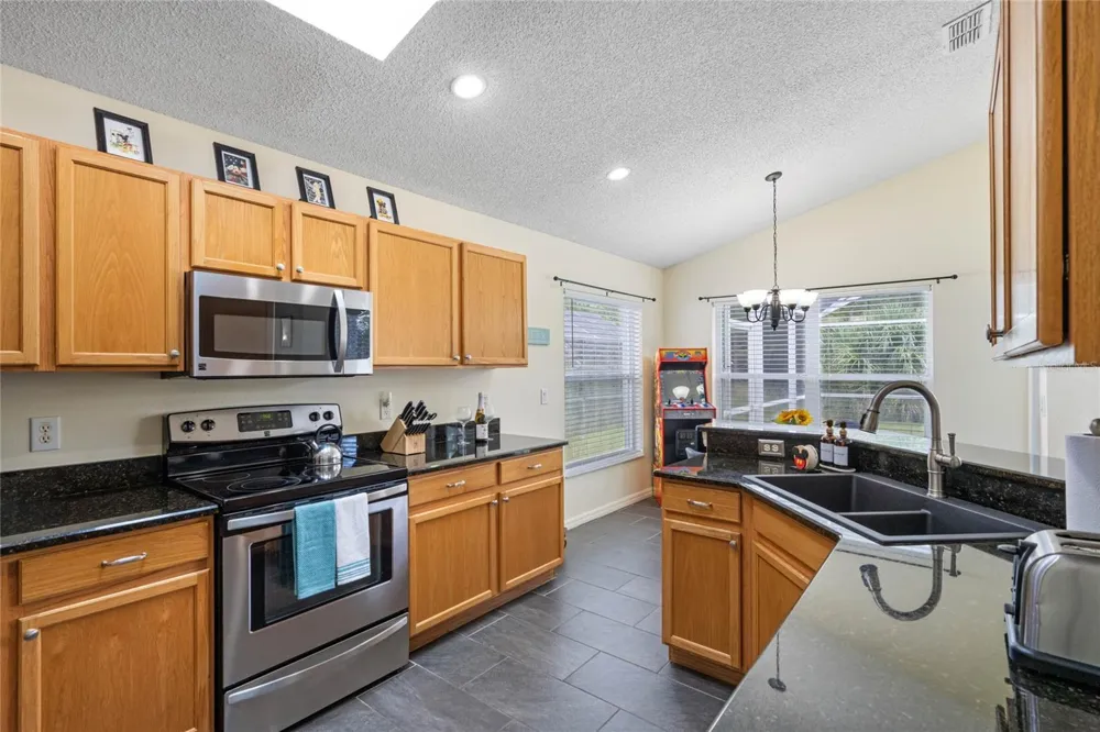 2631 AUTUMN CREEK CIRCLE Kissimmee, FL 34747