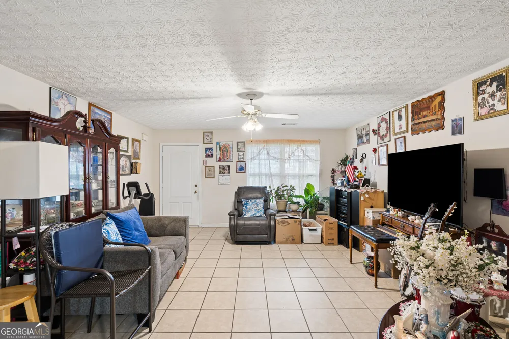 60 Victoria BLVD Oxford, GA 30054