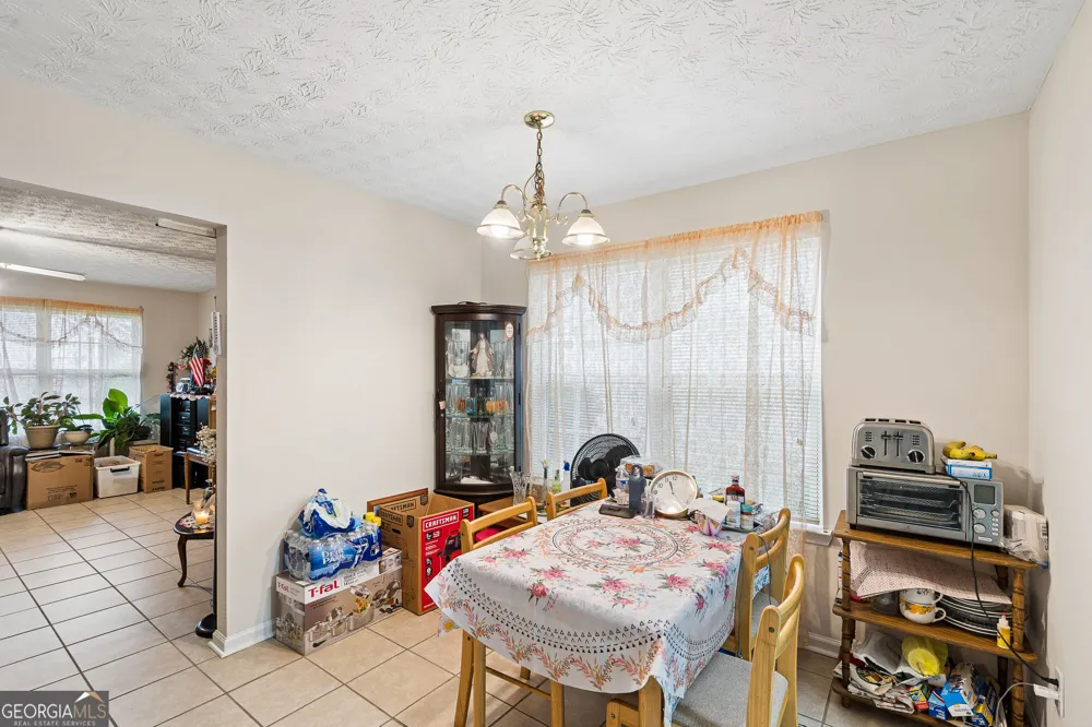 60 Victoria BLVD Oxford, GA 30054