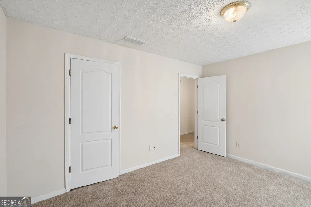 60 Victoria BLVD Oxford, GA 30054