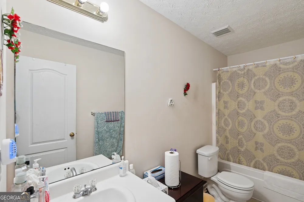 60 Victoria BLVD Oxford, GA 30054