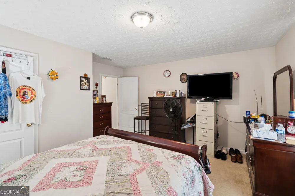 60 Victoria BLVD Oxford, GA 30054