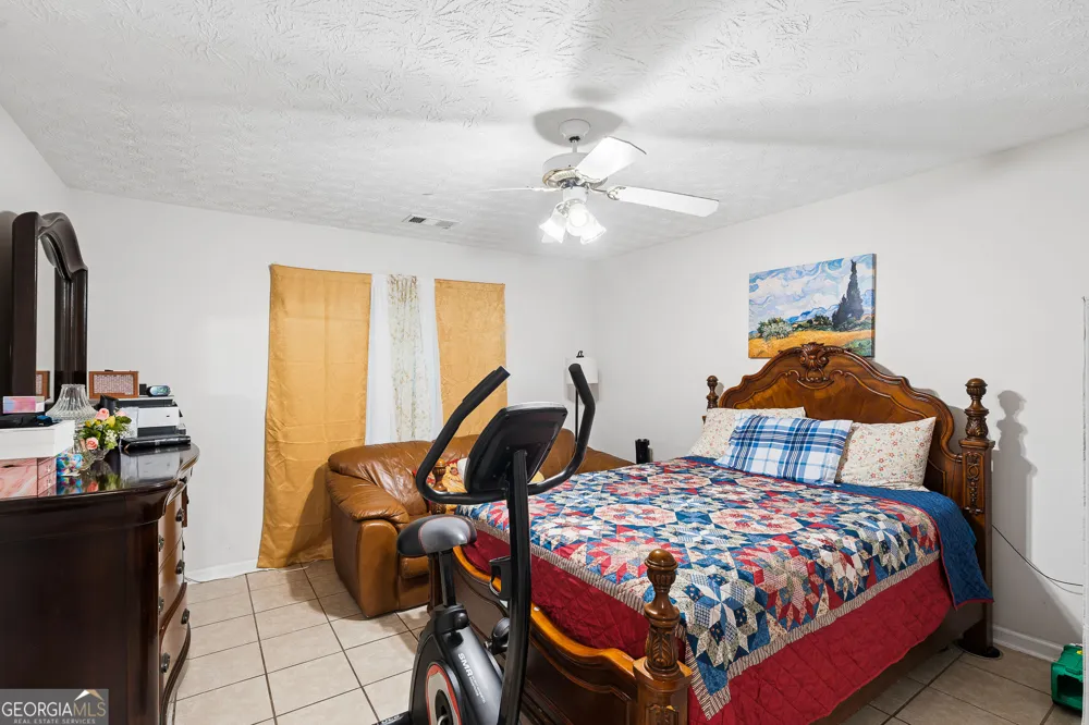 60 Victoria BLVD Oxford, GA 30054