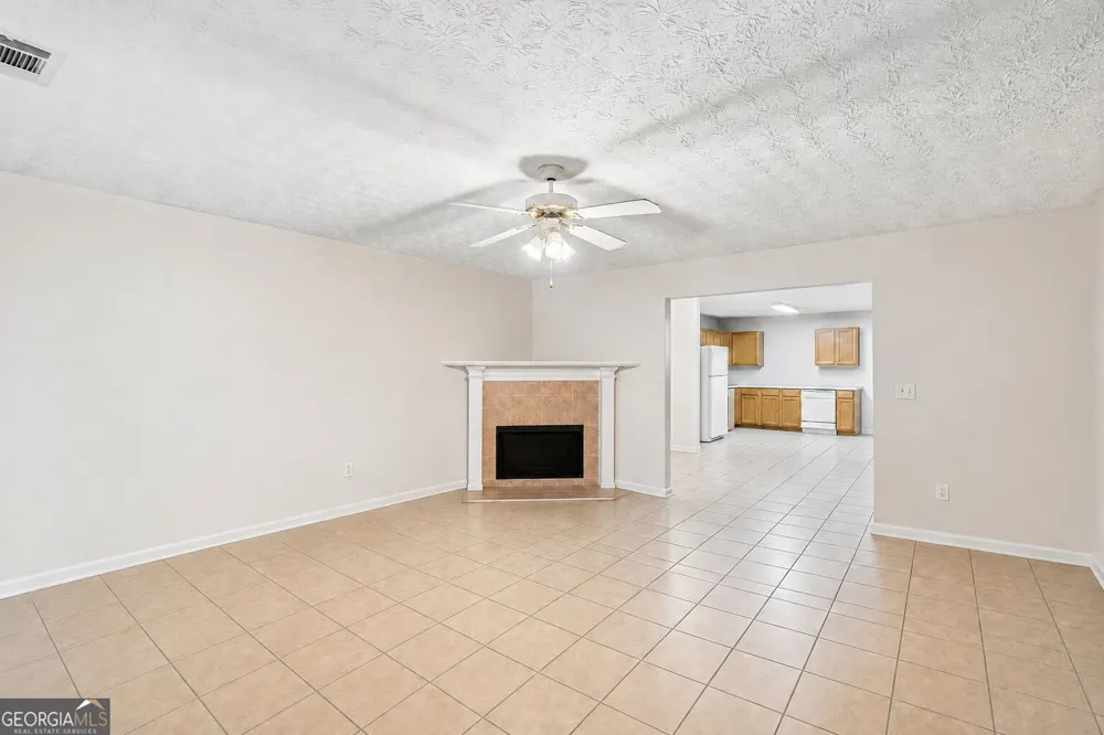 60 Victoria BLVD Oxford, GA 30054