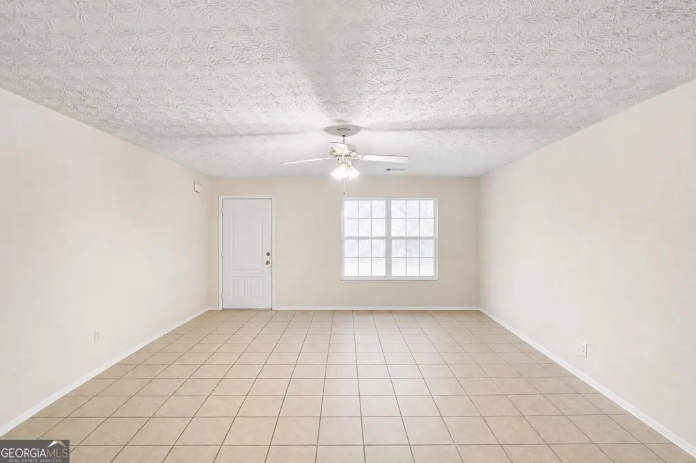 60 Victoria BLVD Oxford, GA 30054
