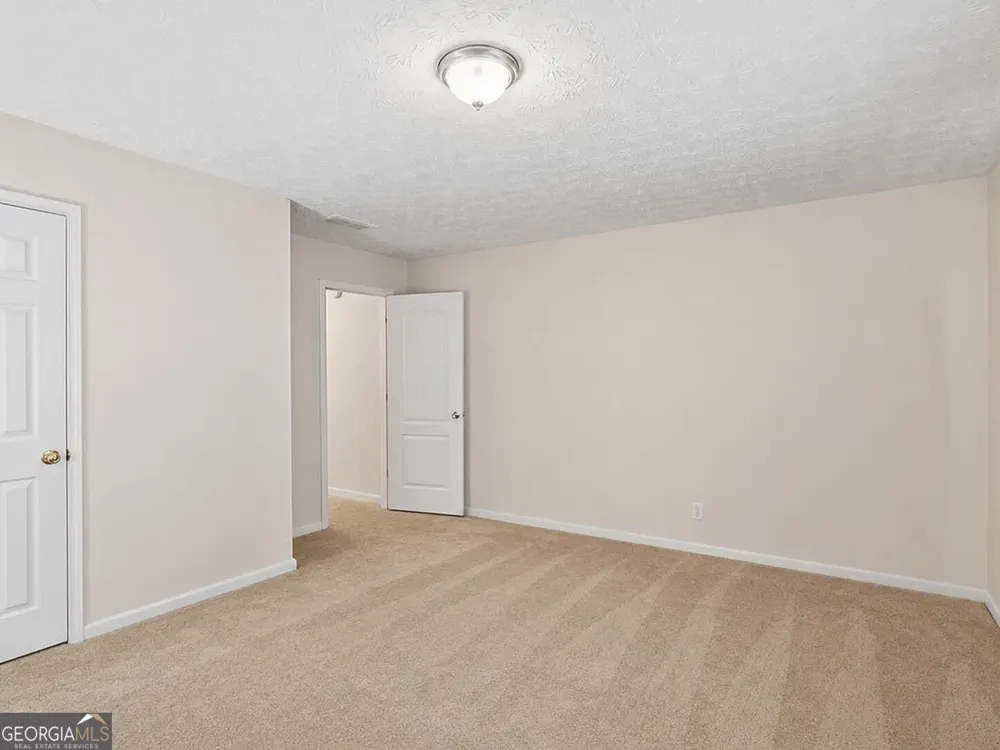 60 Victoria BLVD Oxford, GA 30054