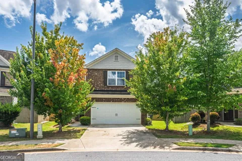 460 Meadowbend CIR