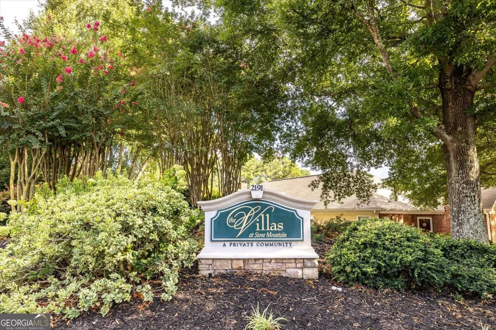 2191 Rockbridge RD Stone Mountain, GA 30087