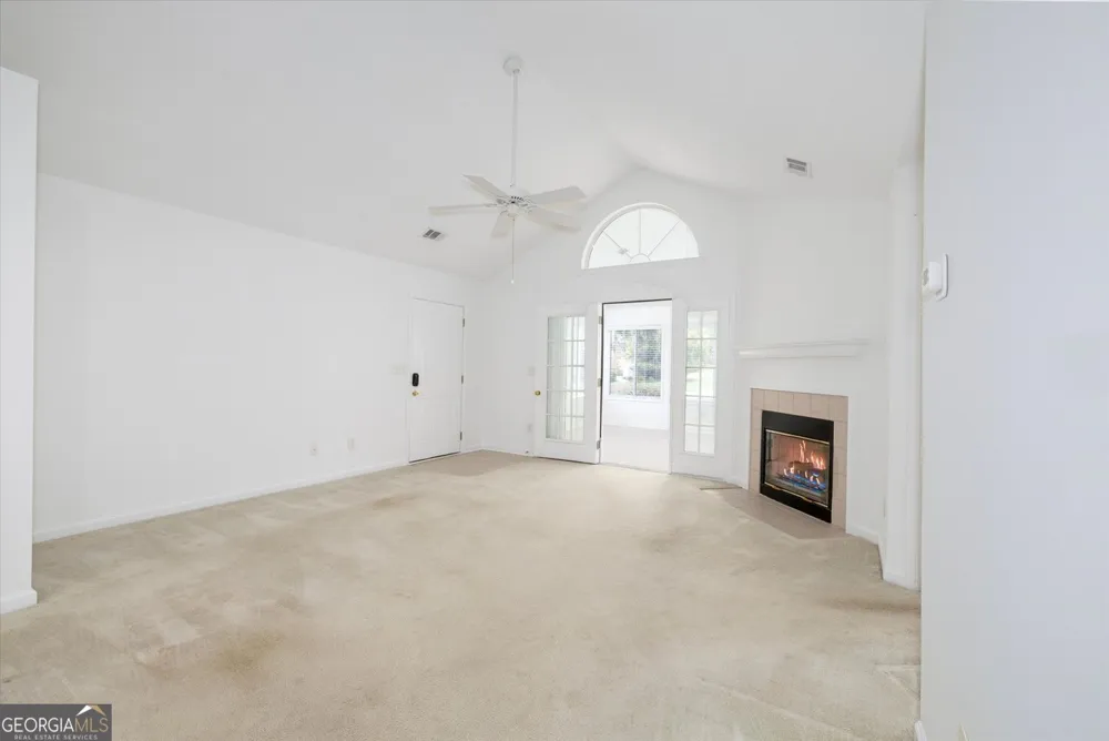 2191 Rockbridge RD Stone Mountain, GA 30087