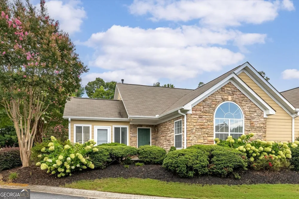 2191 Rockbridge RD Stone Mountain, GA 30087