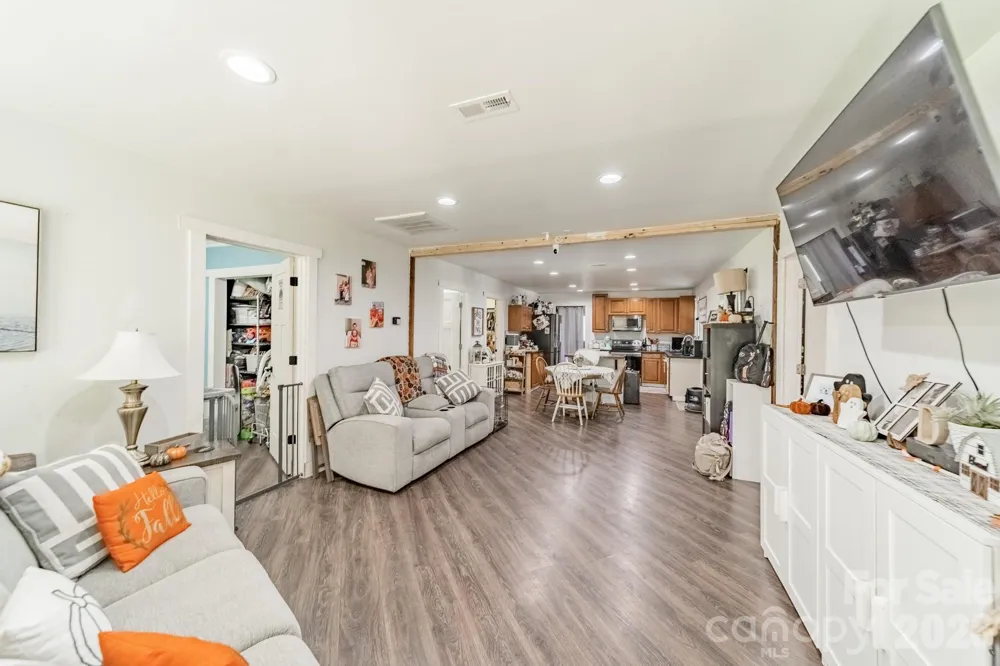 12976 Cabarrus Station Road Midland, NC 28107