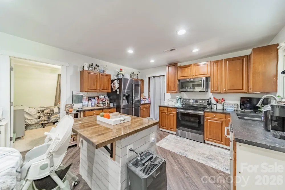 12976 Cabarrus Station Road Midland, NC 28107