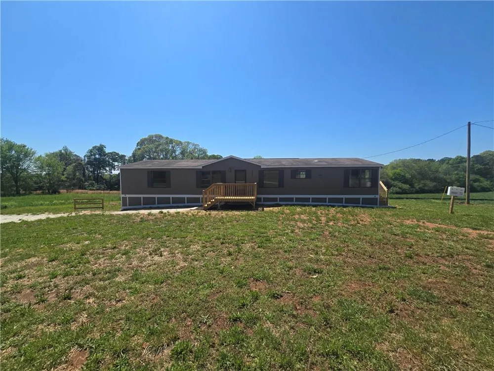 2525 Rock Pillar Road Carnesville, GA 30521