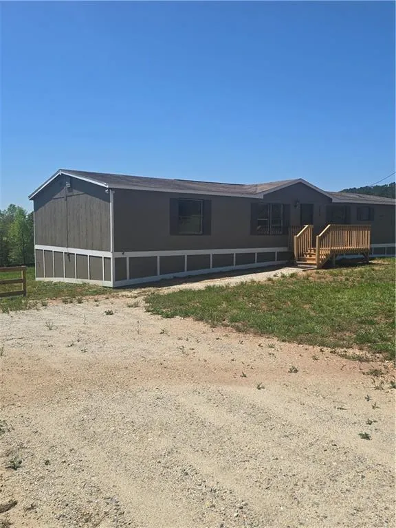 2525 Rock Pillar Road Carnesville, GA 30521