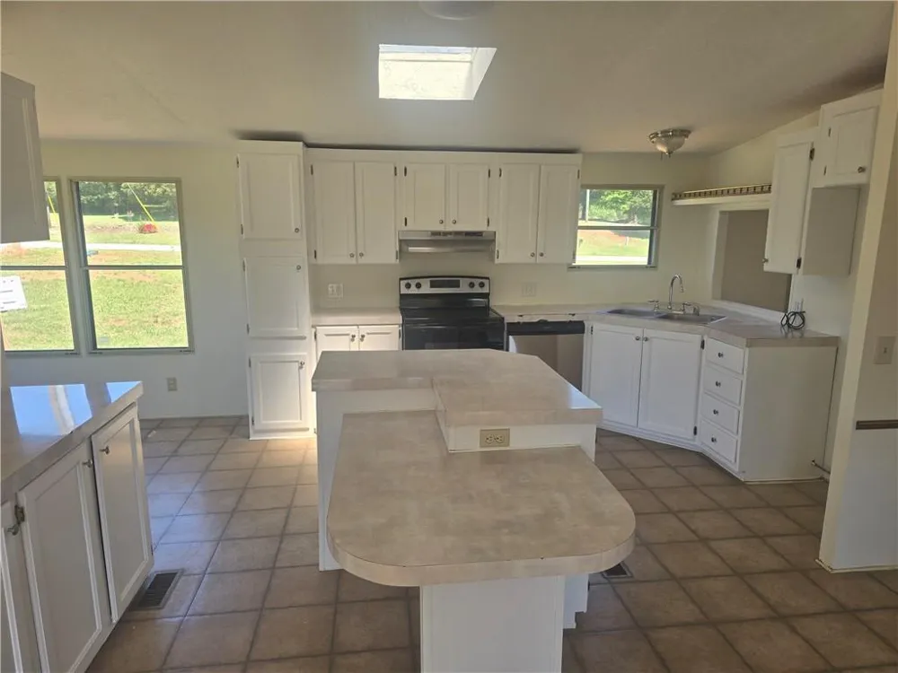 2525 Rock Pillar Road Carnesville, GA 30521