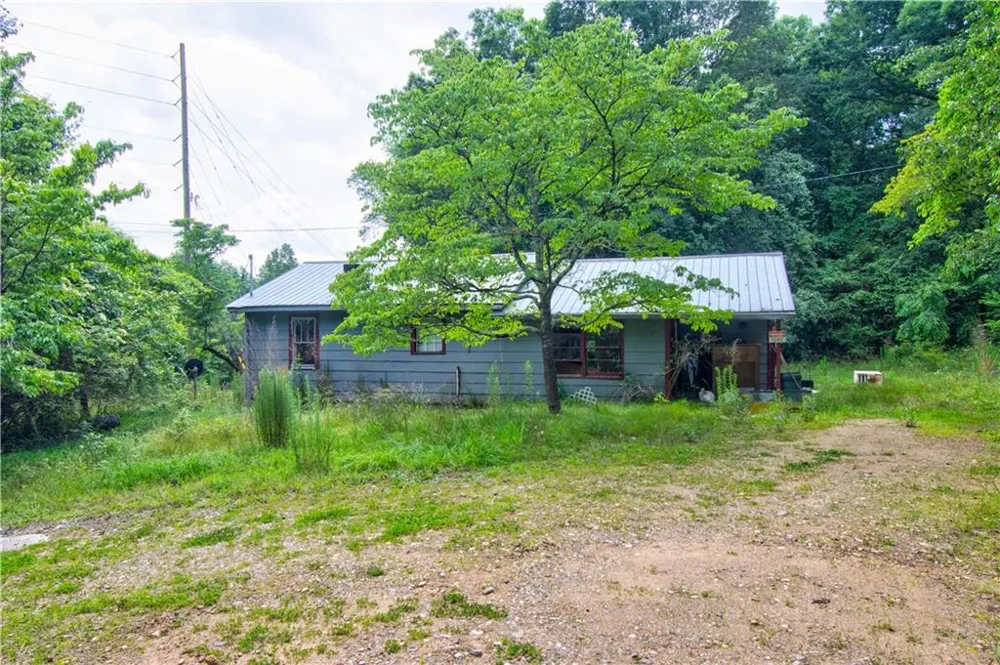 6439 S Chestatee Street Dahlonega, GA 30533