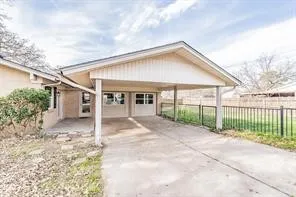 1721 Kay Avenue Bridgeport, TX 76426